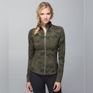 LULULEMON Forme Jacket IN Savasana Camo Fatigue Green